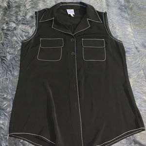 Black sleeveless blouse Size L
